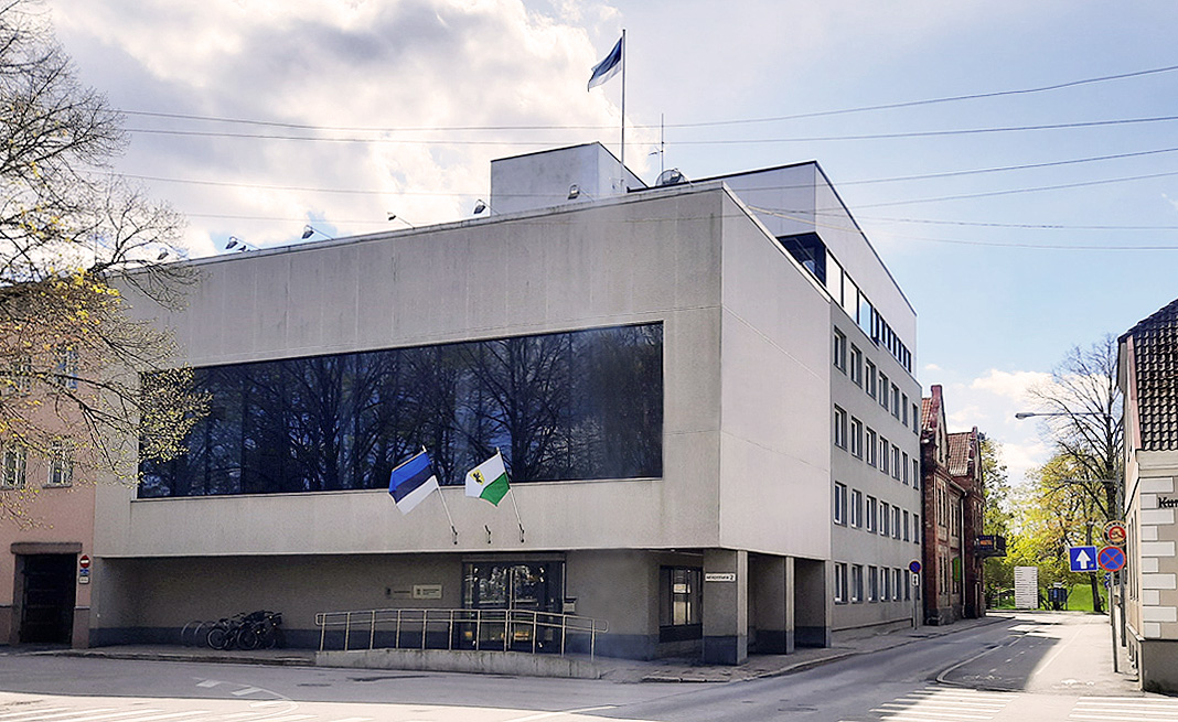 Pärnu riigimaja Akadeemia tänaval otsib konkursiga kunstiteost