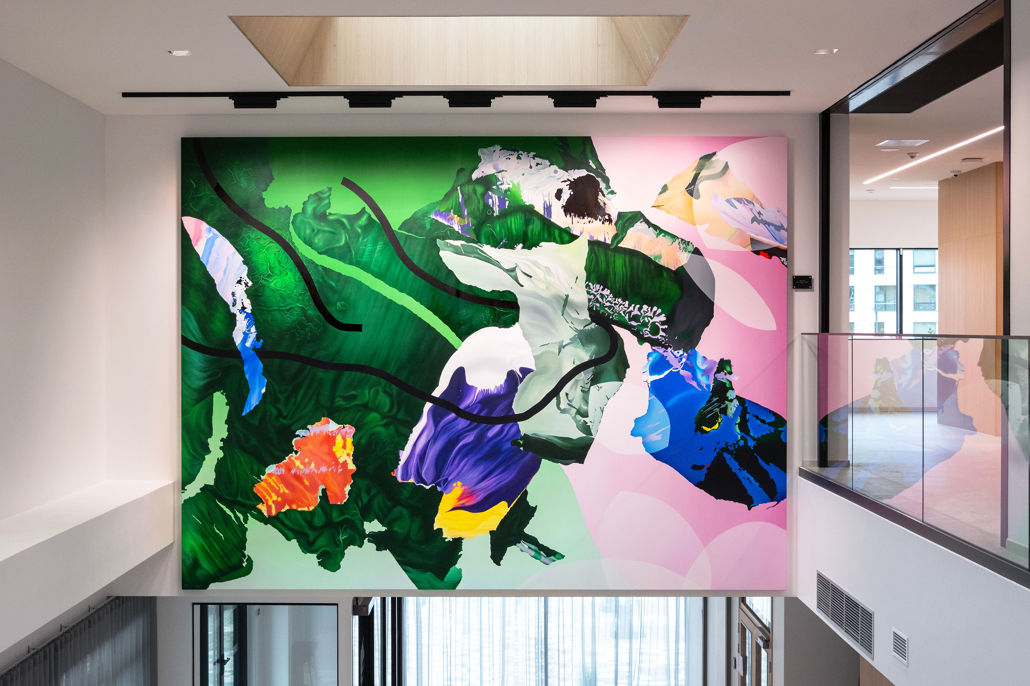 Mirjam Hinni monumentaalmaal „Valgus seguneb varjudega“. Foto: Ene Kuik 